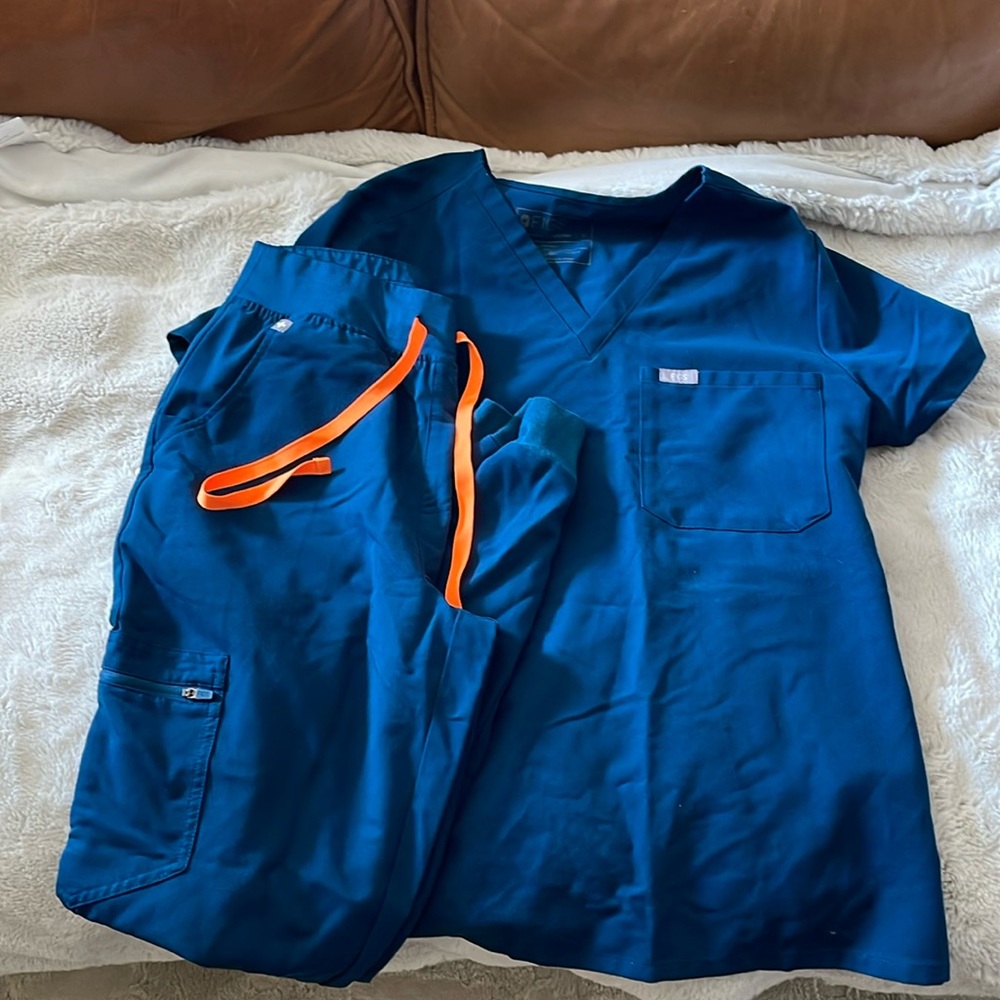 FIGS Scrub set Small Tall